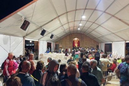 Colas ante la Pequeñica