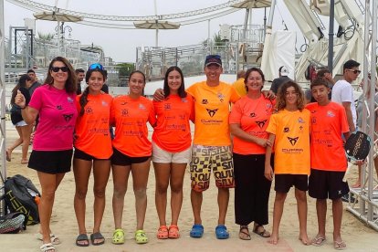 Foto de familia del club de tenis playa Cabogata,