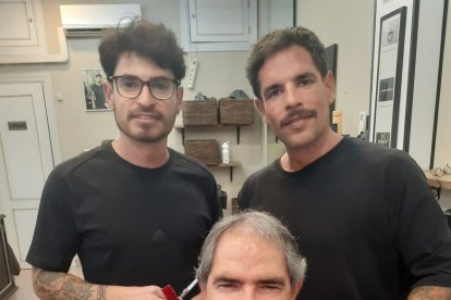 Rafael ha conservado el cabello para ser un buen cliente.