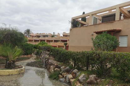 Efectos costeros inundan la zona del \'Natsun\'.