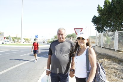 Peregrinos que subieron a Dalías el sábado por la tarde para ver al Cristo de la Luz.