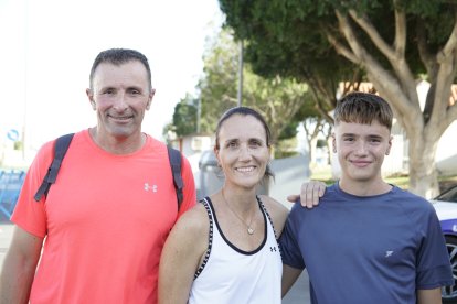 Peregrinos que subieron a Dalías el sábado por la tarde para ver al Cristo de la Luz.