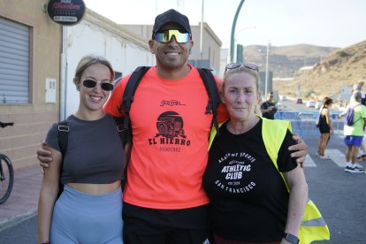 Peregrinos que subieron a Dalías el sábado por la tarde para ver al Cristo de la Luz.