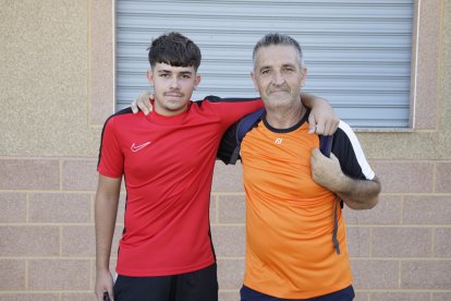 Peregrinos que subieron a Dalías el sábado por la tarde para ver al Cristo de la Luz.
