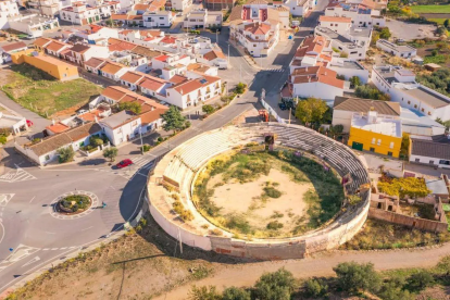 La plaza de toros antes de su restauración.