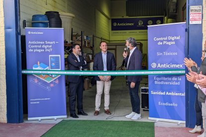 Inauguración de las nuevas instalaciones de Anticimex en Vera.