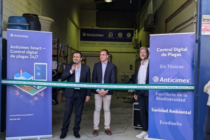 Inauguración de las nuevas instalaciones de Anticimex en Vera.