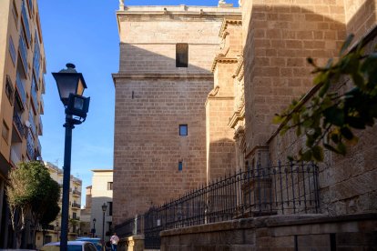 Fachada de la Catedral por la calle Velázquez. 