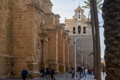Contrafuertes de la fachada norte de la Catedral de Almería. 