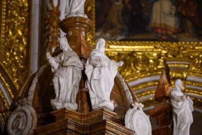 Detalle del templete del altar mayor de la Catedral de Almería. 