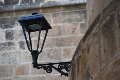 Detalle de la iluminación alrededor de la Catedral. 
