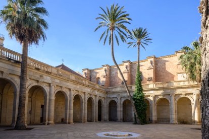 Plano general del claustro de la Catedral de Almería. 