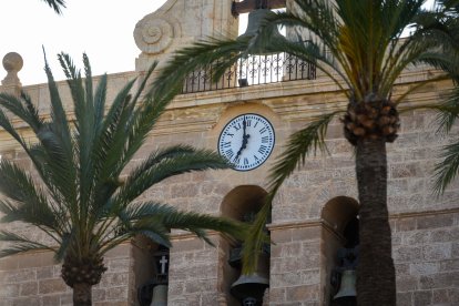Detalle del reloj de la torre campanario de la Catedral de Almería. 