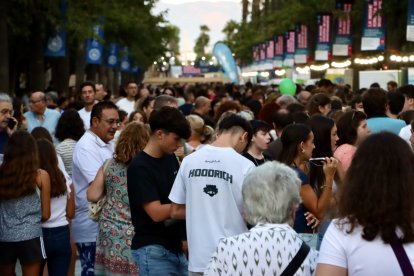 Cientos de personas, en la Rambla.