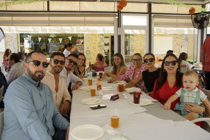 El grupo de las Minis de Cuevas.