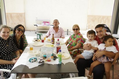 Familia Caparros.