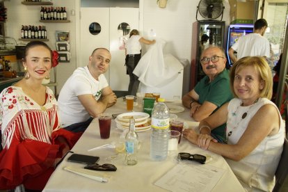 Antonia Navarro, Juan Márquez a Juan Francisco Marquen y Yaiza Márquez.