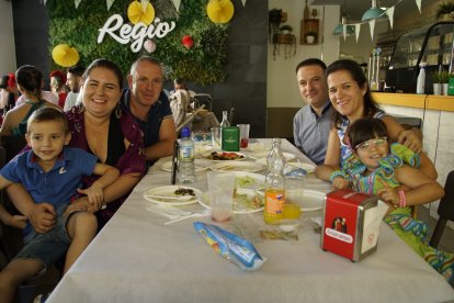 Amigos Simón Castro.