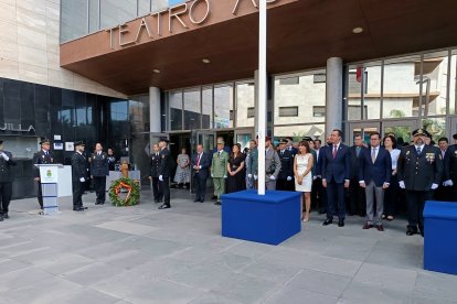 Homenaje a los agentes de Policía caídos en acto de servicio.