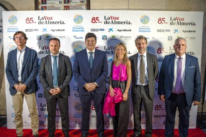 José Luis, Emilio Fernández, Antonio Martínez, Begoña García, Sergio Montijano y Juan Carlos Mullor, de Agro Bank Caixa Bank.