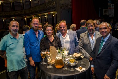 Rubén Ruiz, de Naturplast; Ismael Moya, de Ponienteplast; Estela Arcos, Antonio Simón, de Gelfie; Javier Castillo, de Efa Campomar; y José María Molina, director de Efa Campomar.