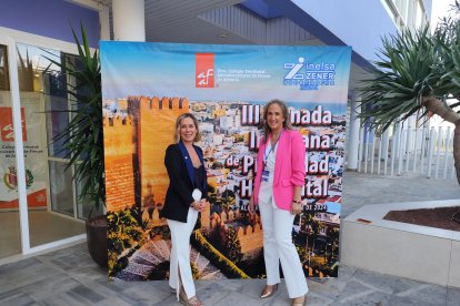 Amalia Martín, concejal de Área de Presidencia, Planificación y Proyectos Europeos de Almería; y Rosario Oyonarte, presidenta del Colegio de Adm