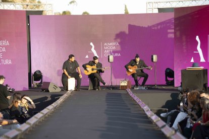 El Mesón Gitano acogió una nueva edición de AMAC.