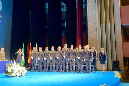 Los policías que han ingresado en la Orden del Mérito Policial.