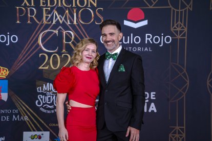Verónica Martínez y Raúl Fernández (Dorian Thacker).