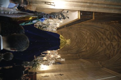 Los Ángeles, bajo las bóvedas de la Catedral.