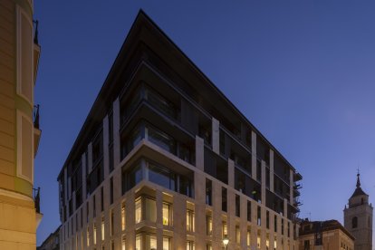 Premio Nacional, Da-Ar Arquitectura E Ingepiedra Fachada De El Corte Inglés De Valladolid.