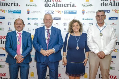 José Clavero, Pepe Clavero, Ana Mari García y Simón García, de la Hermandad San Marcos de El Ejido, festividad premiada.