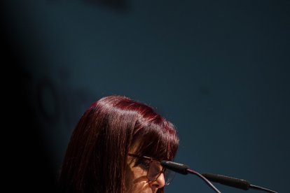 María del Carmen Martín, socia fundadora de Ecoinver, da su discurso de agradecimiento.