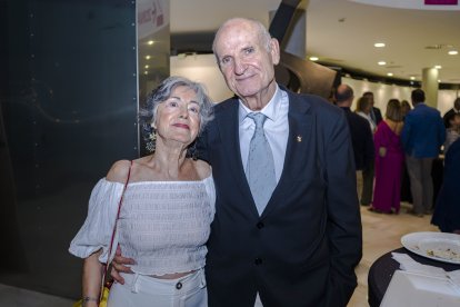 Fernanda Gálvez y Nicolás Castillo, de la Confederación de Teatro y Carnaval de Andalucía (COTECA).