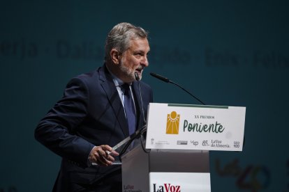Ángel Escobar, vicepresidente de la Diputación de Almería, durante su discurso de cierre.