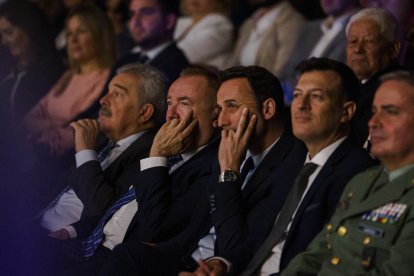Público durante la gala de los Premios Poniente.