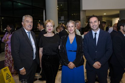 Juan Fernández, consejero delegado de LA VOZ; Antonia Sánchez, Comunicación de la UAL; Conchi Parra, directora Mercadona Almería; y Ricardo Céspedes, gerente de LA VOZ.