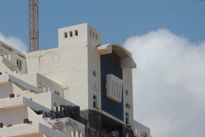 Un hotel que se empezó a construir en 2003.