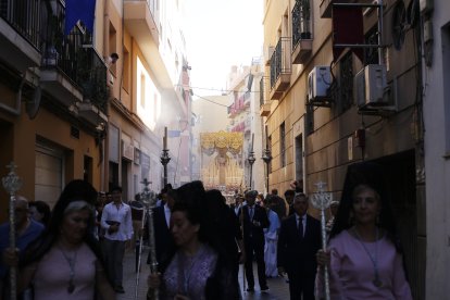 Procesión extraordinaria de Los Ángeles por las calles de Almería.