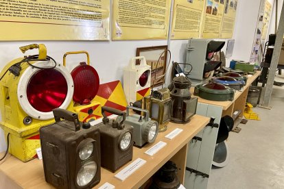 Exposición de faroles.