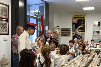 Banderín de salida, utilizado en una de las actividades organizadas para los colegios.