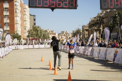 La llegada a Roquetas de Mar de los ganadores de La Desértica 2024.