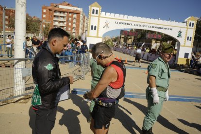 La llegada a Roquetas de Mar de los ganadores de La Desértica 2024.