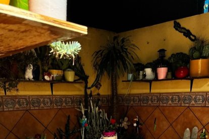 El granizo ha inundado algunas viviendas del Poniente.