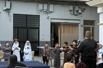 Fiesta de disfraces de Santos en Gádor.