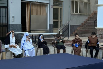 Fiesta de disfraces de Santos en Gádor.