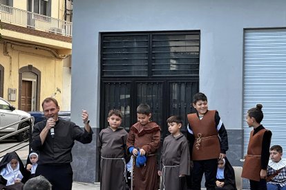 Fiesta de disfraces de Santos en Gádor.