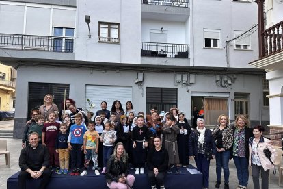 Fiesta de disfraces de Santos en Gádor.