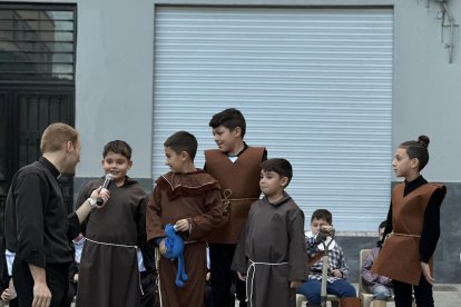 Fiesta de disfraces de Santos en Gádor.