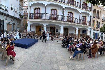 Fiesta de disfraces de Santos en Gádor.